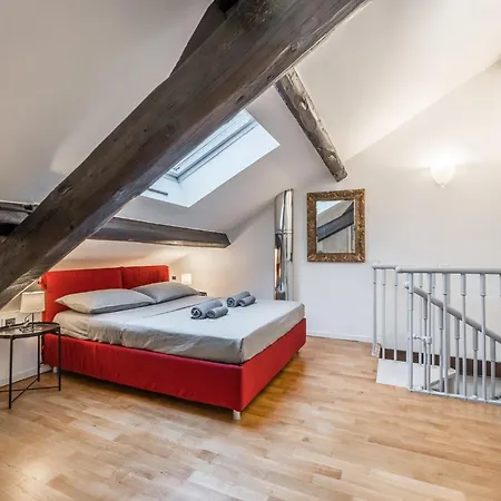 Vivimihome - Elegant 10 Minutes From The Duomo Apartment