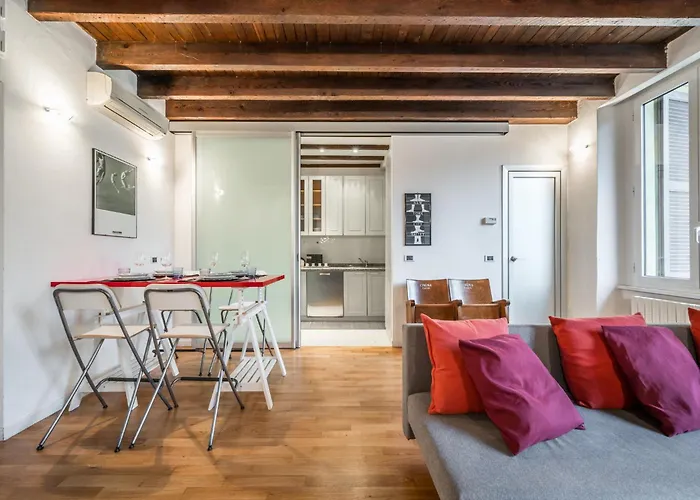 Vivimihome - Elegant 10 Minutes From The Duomo Apartament Mediolan